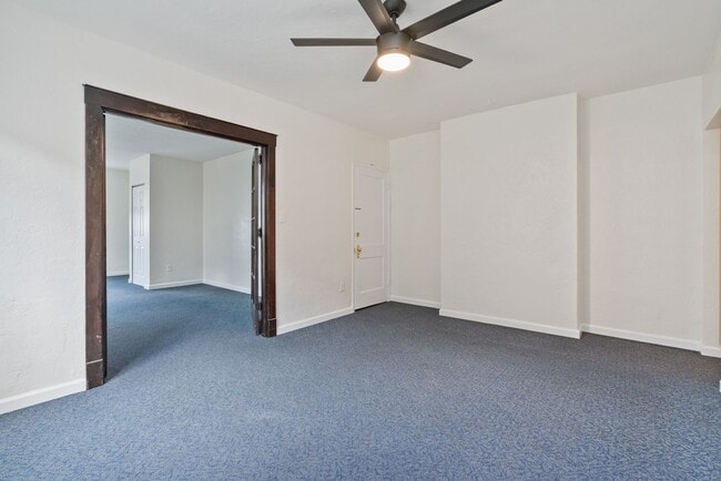 Building Photo - CHARMING & FULLY UPDATED 2 BED/1 BATH HOME IN HEART OF BEECHVIEW
