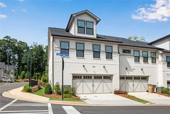 Building Photo - 400 Renwood Trl