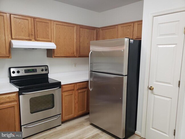 Building Photo - 9426 Silver Meteor Ct