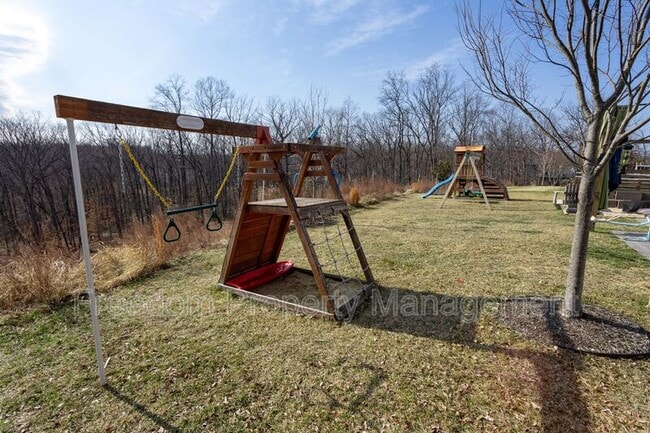 Building Photo - 2425 Morgans Point Dr