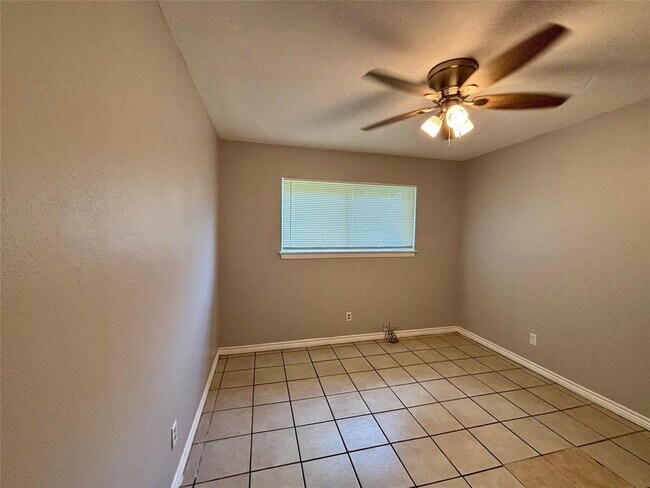 Building Photo - 11802 Sorsby Way