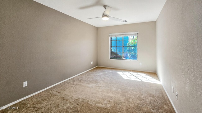 Building Photo - 15690 W Earll Dr