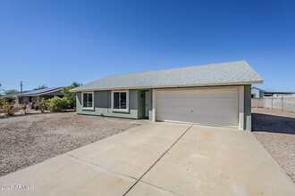 Building Photo - 678 S Silver Dr