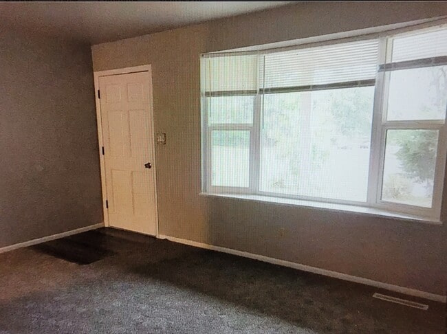 Building Photo - 4125 N Carefree Cir