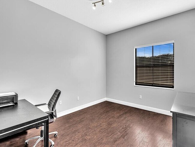 Building Photo - 8567 NW 41 St