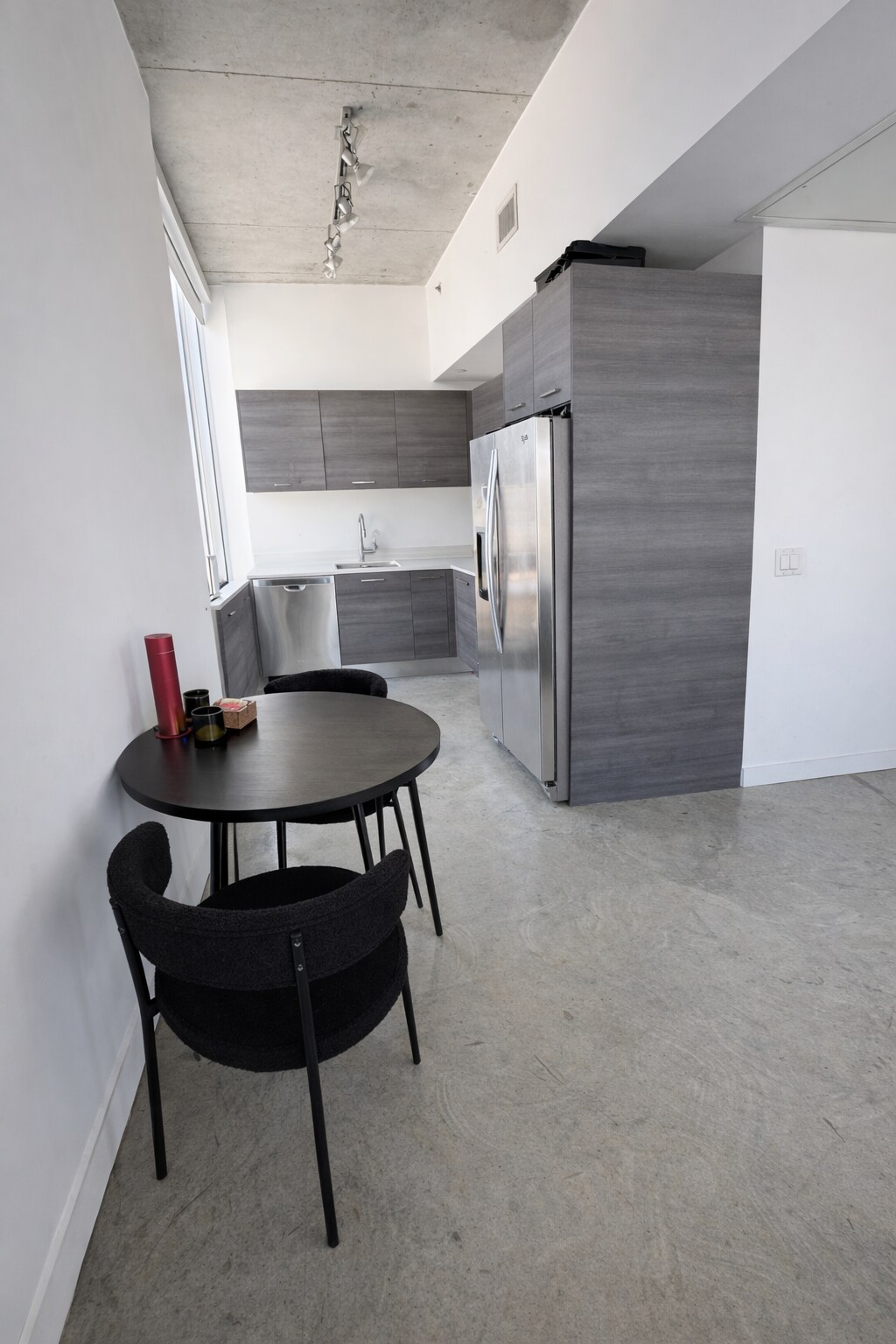 Building Photo - 151 SE 1st St