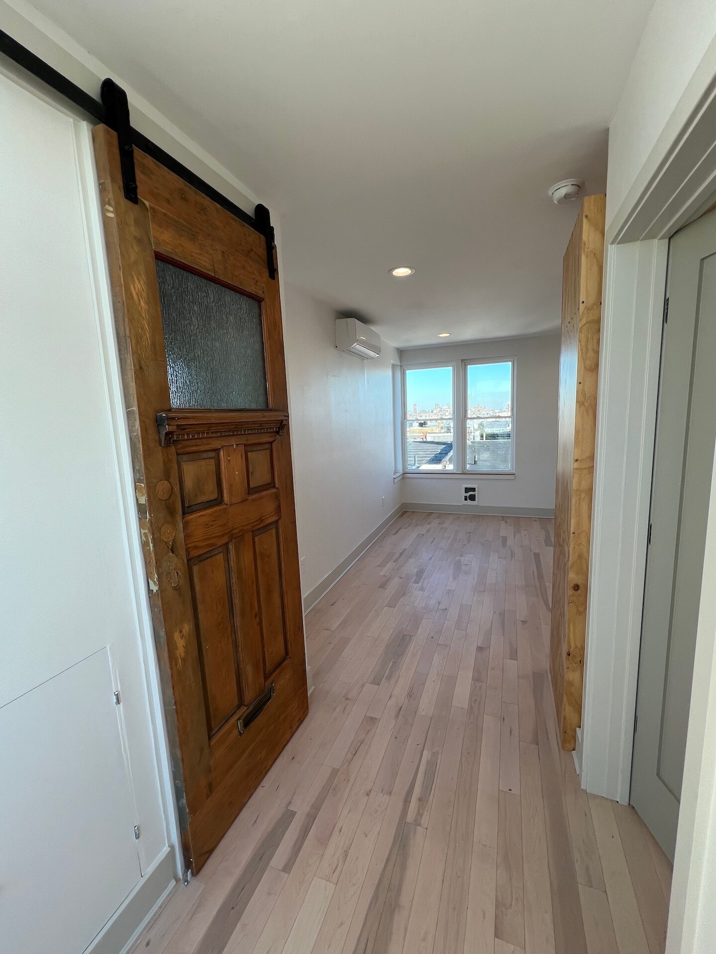 Building Photo - 2019 S Beechwood St