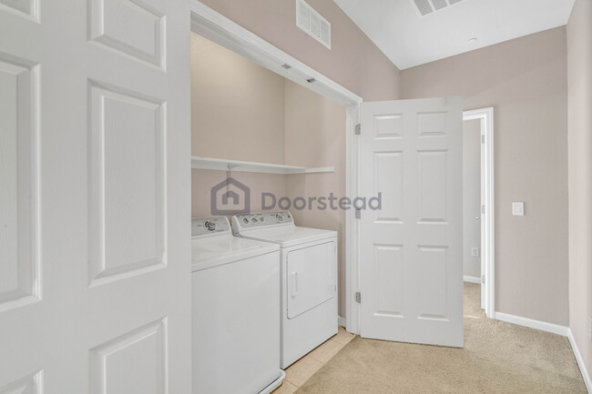 Building Photo - 2743 Lavender Ter