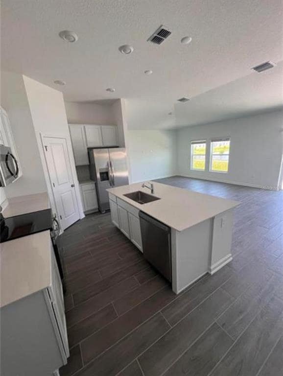 Building Photo - 5010 Worchester Dr