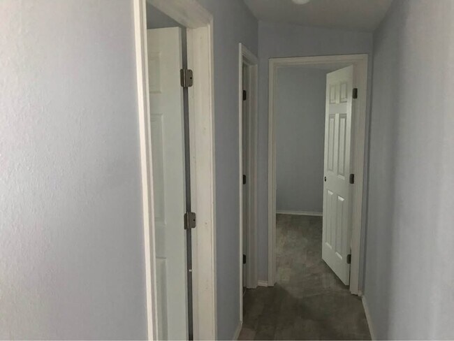 Building Photo - 25670 Brushline Rd