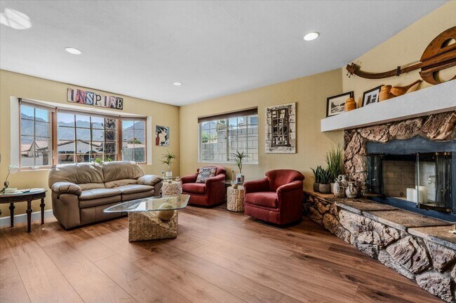 Building Photo - 53705 Avenida Diaz