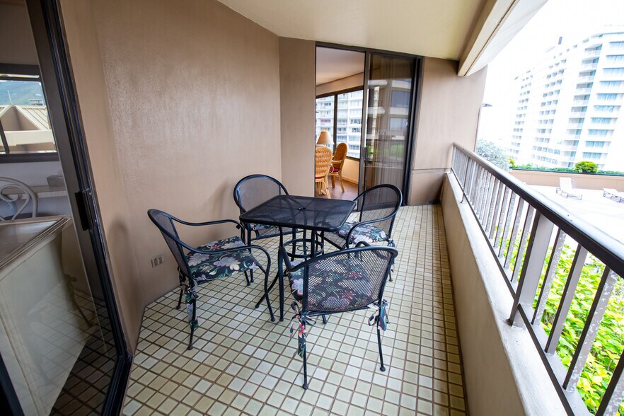 Private Lanai - 1778 Ala Moana Blvd