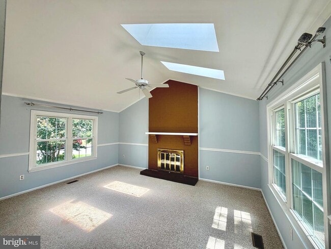 Building Photo - 3141 Gershwin Ln