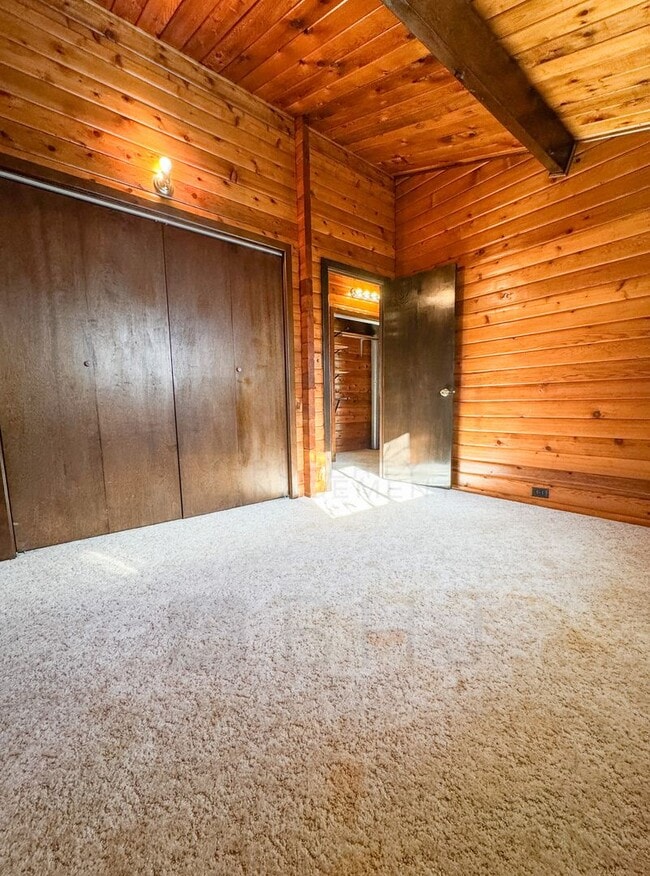 Building Photo - Cozy 2 bed/ 1 bath- Dog Friendly House