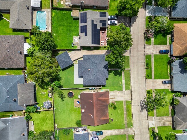 Building Photo - 11506 Hornbrook Dr