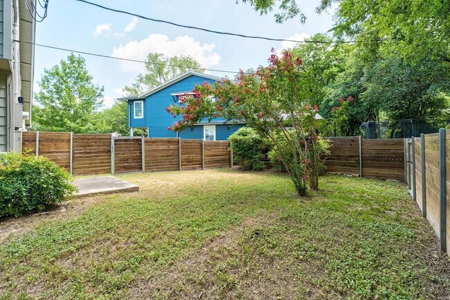 Building Photo - 5901 Camino Seco