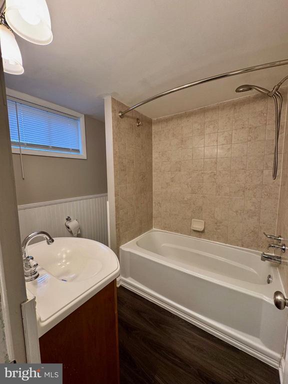 Building Photo - 8008 Noel St