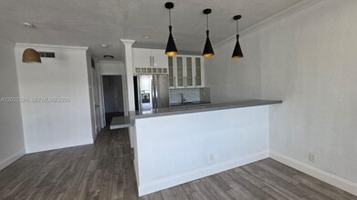 Building Photo - 2170 NE 51st Ct