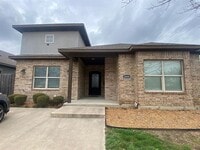 Building Photo - 2800 Gordon Ave