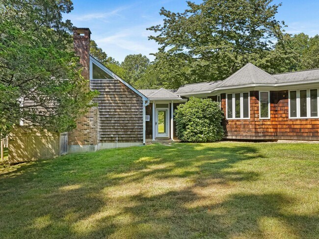 Building Photo - 106 Spoonwood Rd
