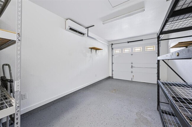 Building Photo - 5710 Breezewood Dr