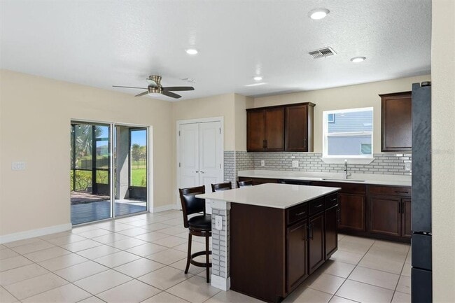 Building Photo - 9108 Royal River Cir