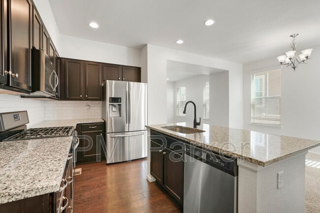 Building Photo - 14813 E Crestridge Dr