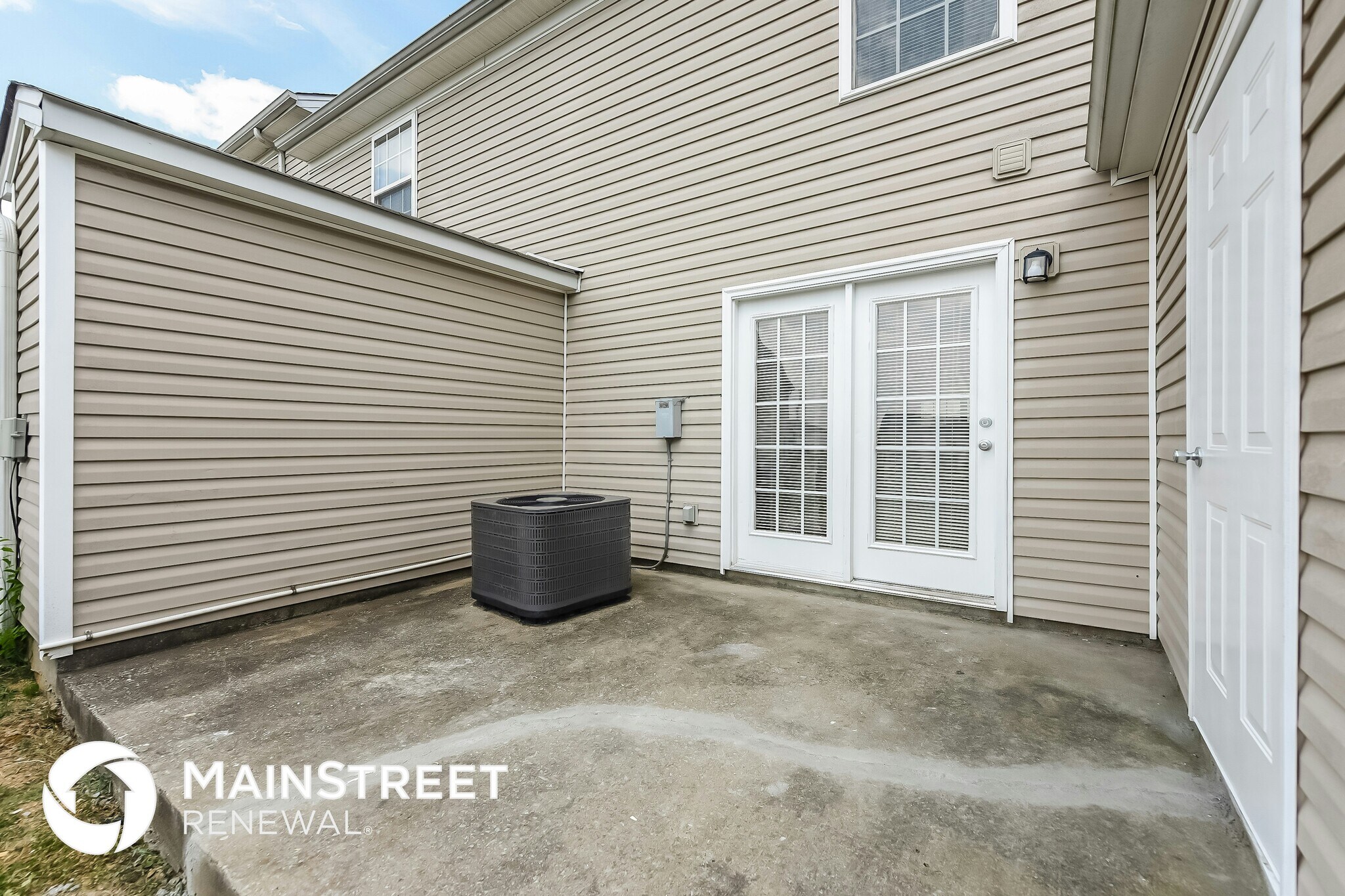 Building Photo - 6001 Cullen Dr