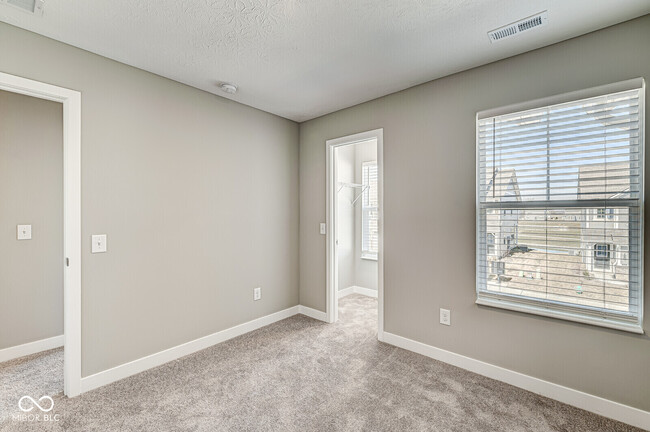 Building Photo - 9623 Beckett St