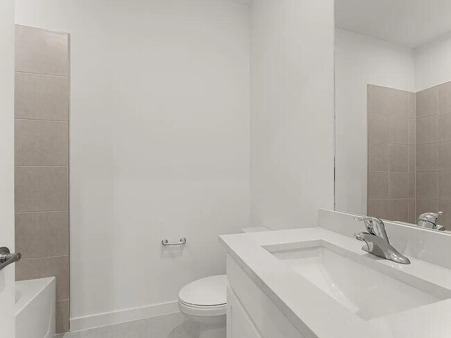 Building Photo - 7292 Lenora Ln