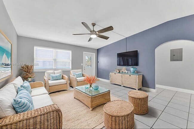 Building Photo - 67 Coral Dr