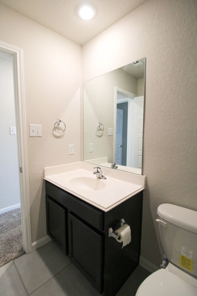 Building Photo - 7043 Diamond Vly