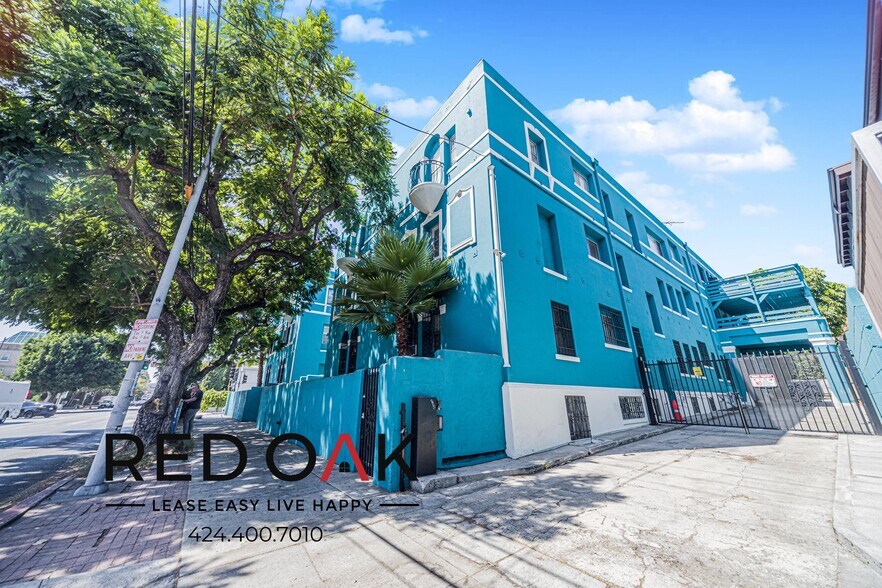 Building Photo - 6075 Franklin Ave