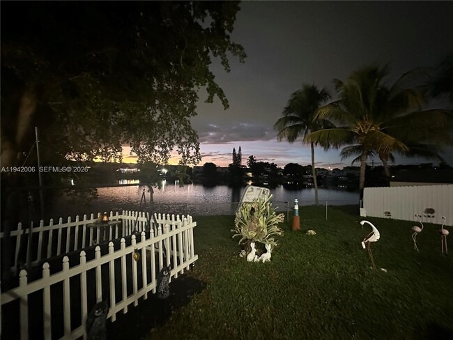 Building Photo - 7400 W 17th Ave