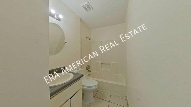 Building Photo - 110 Twin Trees Dr