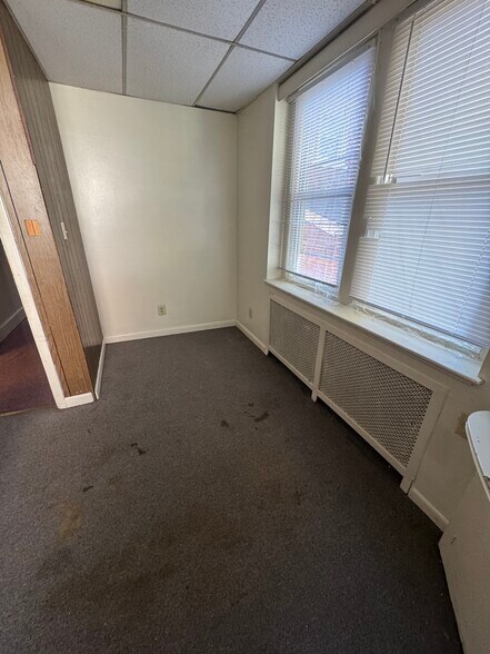 Building Photo - 151 N Hanover St