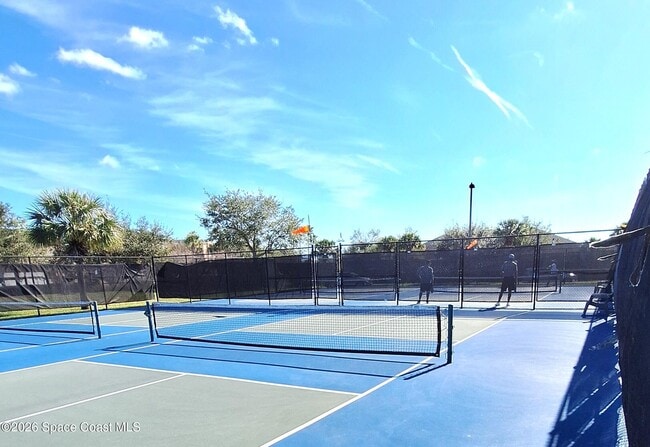 Building Photo - 3004 Savoy Dr