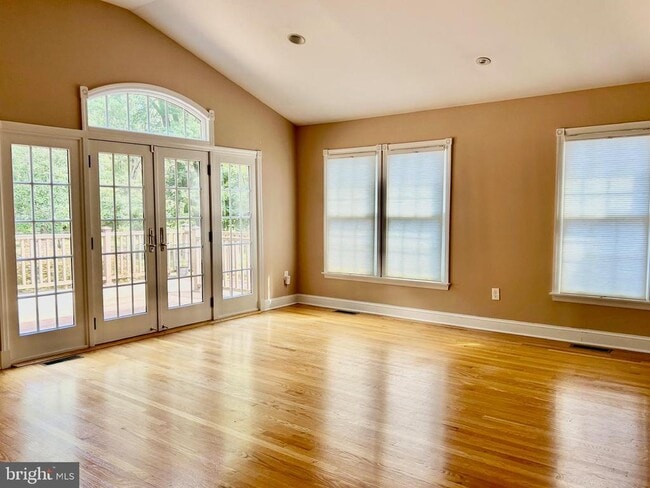 Building Photo - 328 Dodds Ln