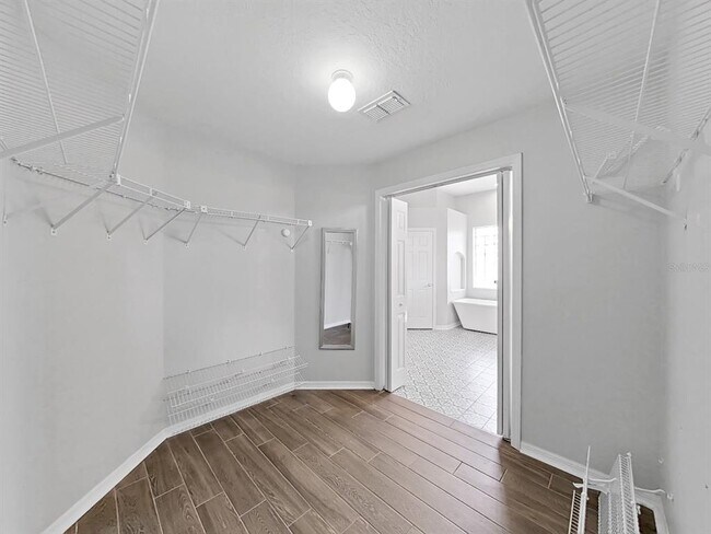 Building Photo - 3307 Kilmer Pl