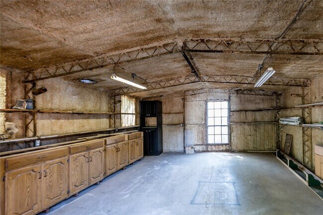 Building Photo - 110 Peggy Dr