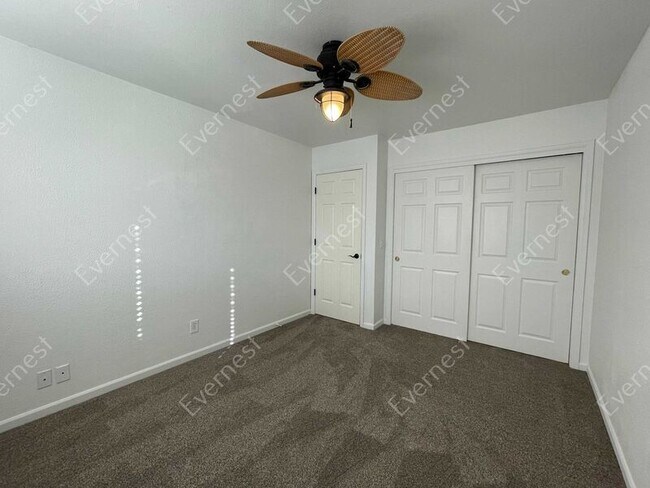 Building Photo - 18347 E Nassau Dr