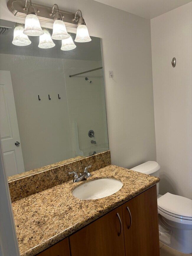 Building Photo - 250 NE 3rd Ave