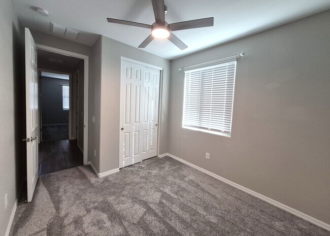 Building Photo - 7742 S Long Pond Walk Way