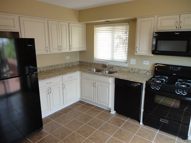 Building Photo - 1209 N Camden Ln