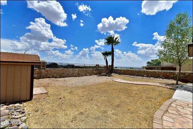 Building Photo - 6372 Franklin Ridge Dr