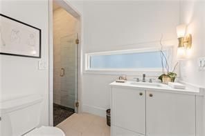 Building Photo - 360-362 2nd St