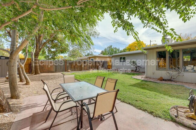 Building Photo - 1228 Bonito Ave
