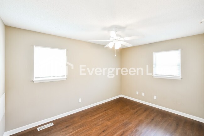 Building Photo - 4022 Sewall Dr SW