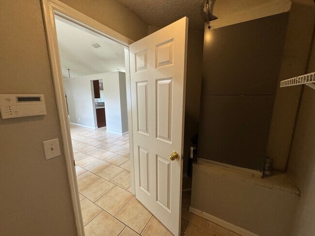 Building Photo - LOVELY 4 bd/2 ba Home in Oviedo!!