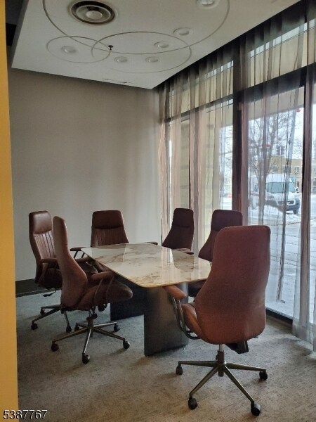 Building Photo - 1 Carriage City Plz